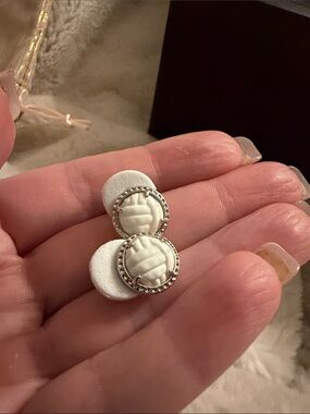 Kendra Scott White Quilted Button Earrings with Silver Beaded Trim